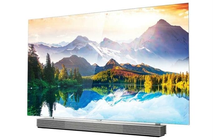 Der 55EF9800 4K OLED TV der Slim Art Serie mit flachem Display