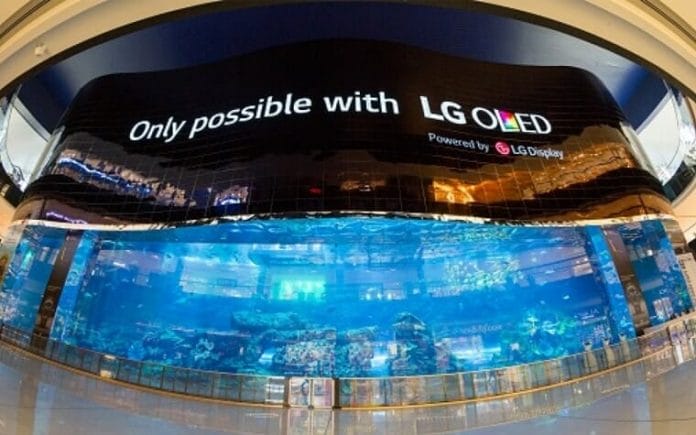 LG entüllt weltgrößte OLED-Leinwand in Dubai