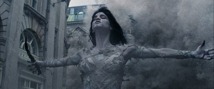 Prinzessin Ahmanet (Sofia Boutella) wurde bei lebendigem Leib mumifiziert. Entsprechend "gut" ist ihre Laune