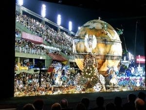 Das "Carnival in Rio" Video in 8K Auflösung mit 120p lief perfekt auf Sonys Crystal-Micro-LED-Display / Bildquelle: www.displaydaily.com
