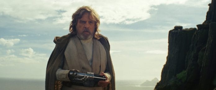Luke Skywalker (Mark Hamill) ist zurück. Fans freuen sich, doch die anderen Figuren werden dadurch in den Hintergrund gedrängt