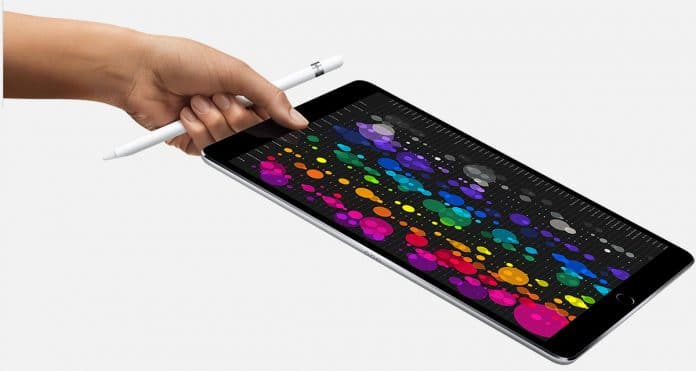 Das iPad Pro 2018 soll mit neuen Features wie einem USB-C-Anschluss aufwarten können (Abbildung iPad Pro 2017 | Bildquelle: Apple.com)
