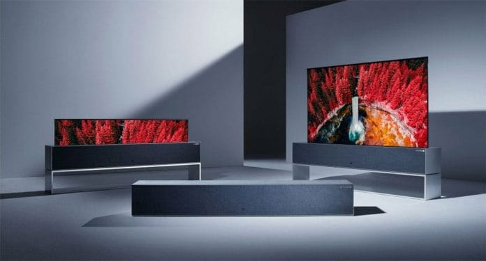 Auch der aufrollbare R9 OLED TV von LG erhielt einen Award von der iF Jury