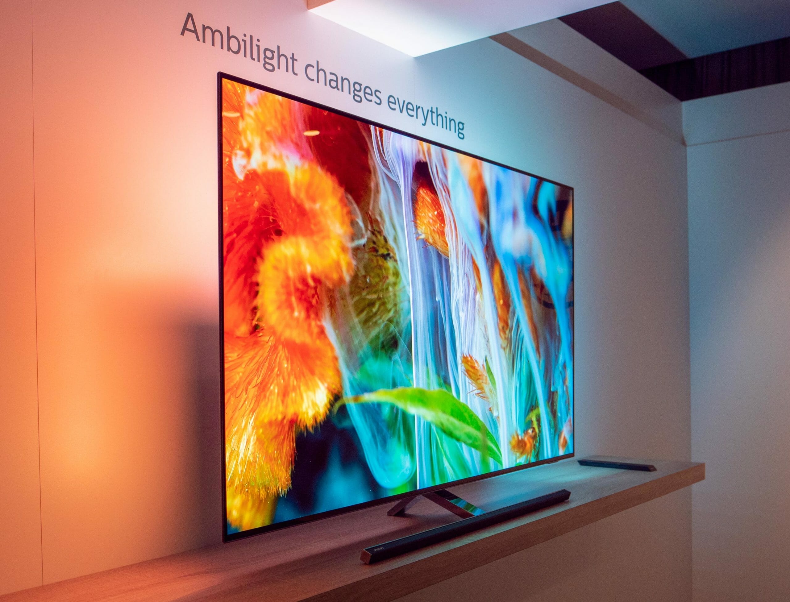 Oled обзор. Philips 65oled935. Philips TV 2020. Philips one 65 дюймов. Телевизоры Филипс 2020.