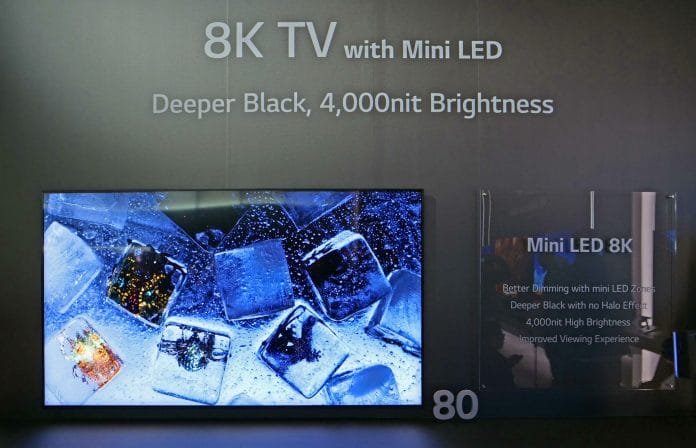 Prototypen wie dieser 8K Mini LED TV könnten bald in den Handel gelangen
