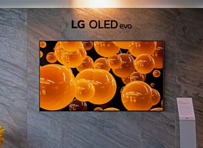 Der 83 Zoll G2 mit OLED Evo-Panel ist schon beeindruckend. Wer braucht da einen 97 Zöller?