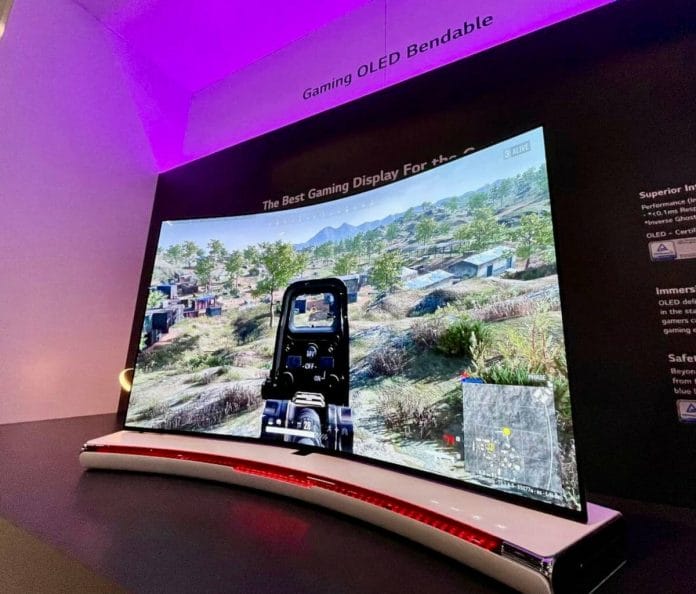 42 Zoll biegsamer OLED Monitor für Gaming von LG Display