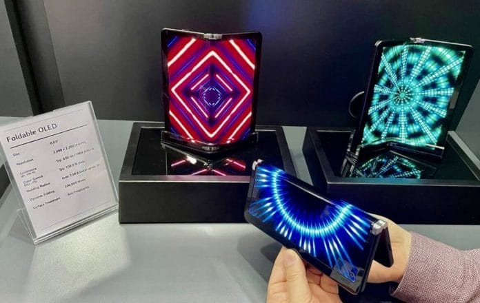 Das flexible 8-Zoll-OLED-Display kann bis zu 200.000 gefaltet werden