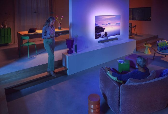 Mit Aurora taucht der Nutzer des OLED937+ in eine faszinierende Licht- und Tonwelt ein