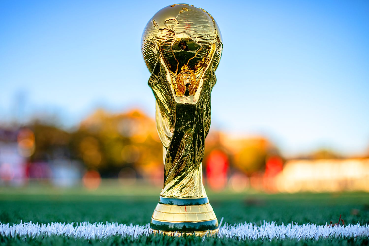 Sonntag startet die Fußball-WM 2022 in Katar Wer überträgt die Spiele?