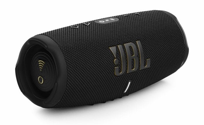 Der JBL Charge 5 Wi-Fi wird sicherlich wieder in vielen Farbvarianten angeboten