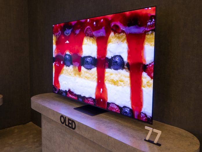 Der S95D Premium OLED TV von Samsung mit neuer Anti-Glare-Beschichtung